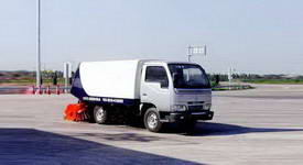 东风EQ1030TJ47D扫路车图片